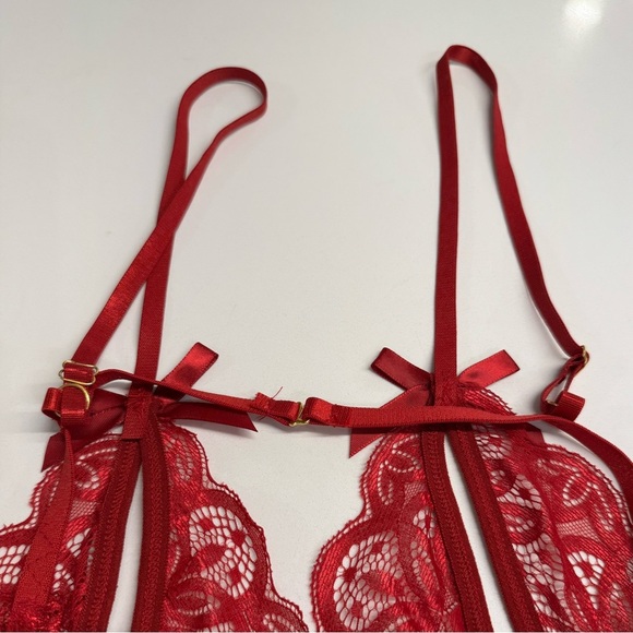 Red Floral Lace Sexy Crotchless Lingerie one piece bodysuit w bows Small New - Picture 5 of 8